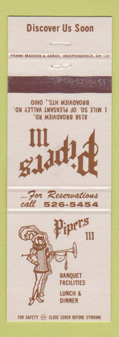 Matchbook Cover - Pipers III Broadview Heights OH