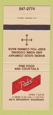 Matchbook Cover - Pick's on Broadway Maukesha WI 30 Strike