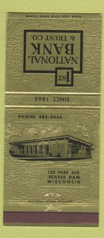 Matchbook Cover - 1st National Bank and Trust Beaver Dam WI 30 Strike
