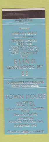 Matchbook Cover - Town House Motel Cassville MO
