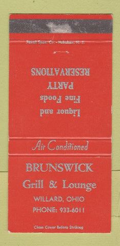 Matchbook Cover - Brunswick Grill Lounge Willard OH WEAR 30 Strike