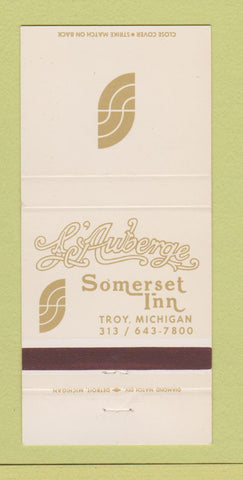 Matchbook Cover - Le'Auberge Somerset Inn Troy MI 30 Strike