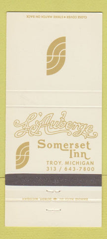 Matchbook Cover - Le'Auberge Somerset Inn Troy MI 30 Strike