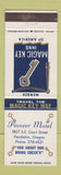 Matchbook Cover - Pioneer Motel Pendleton OR