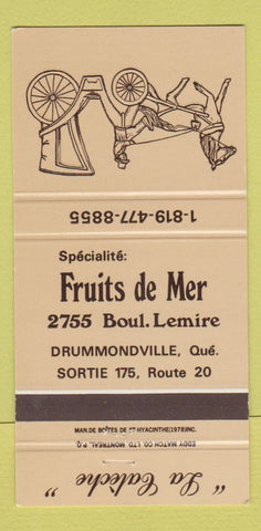 Matchbook Cover - Fruits de Mer Drummondville QC 30 Strike