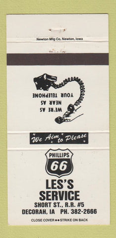 Matchbook Cover - Lee's Service Phillips 66 oil gas Decorah IA 30 Strike