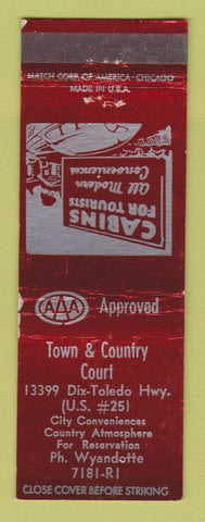 Matchbook Cover - Town & Country Court Wyandotte MI WEAR