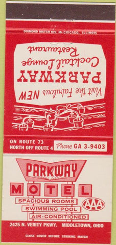 Matchbook Cover - Parkway Motel Middletown OH 30 Strike