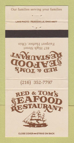 Matchbook Cover - Red & Tom's Seafood Restaurant Fairport Harbor OH 30 Strike