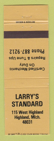 Matchbook Cover - Standard oil gas Larry's Highland MI GOLD