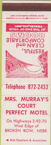 Matchbook Cover - Mrs. Murray's Court Perfect Motel Broken Bow NE