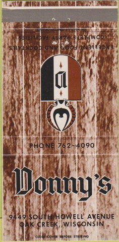 Matchbook Cover - Donny's Oak Creek WI 30 Strike